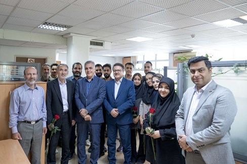 همزمان با روز فناوری اطلاعات و ارتباطات انجام شد: بازدید مدیرعامل و قائم مقام گروه توسعه پترو ایران از واحد مدیریت فناوری اطلاعات و ارتباطات